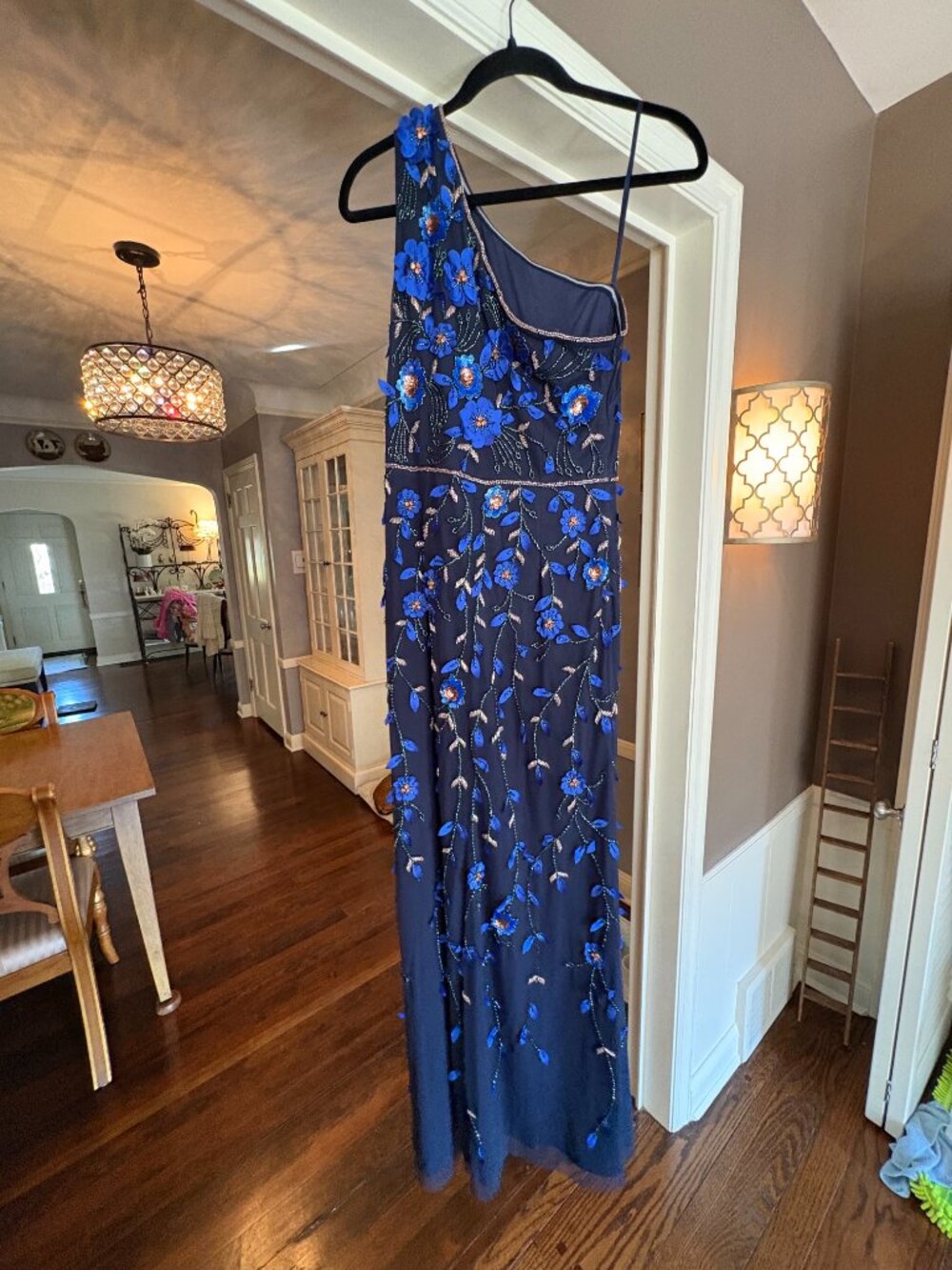 NWT Adriana Papell 3D Floral Beaded One-Shoulder A-line Gown. Size 4 - Picture 11 of 16
